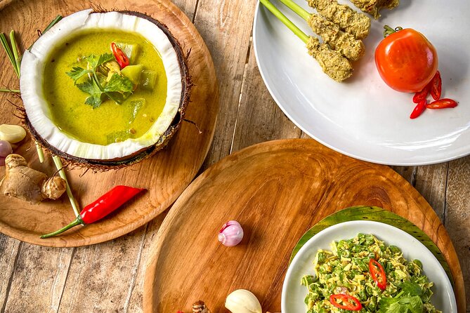 Be a real Balinese with Traditional Balinese Cooking Class - Coffee plantation stop: taste Indonesian coffee the local way