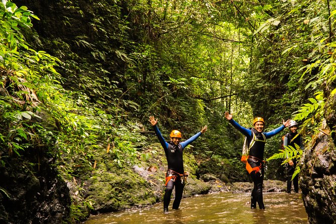 Beginner canyoning trip in Bali "Egar canyon " - GoPro photos and videos: getting proof without carrying extra work