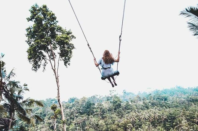 Best of Ubud Private Tour with Jungle Swing Experience - Stop 1: Puseh Batuan Temple for Bali village atmosphere