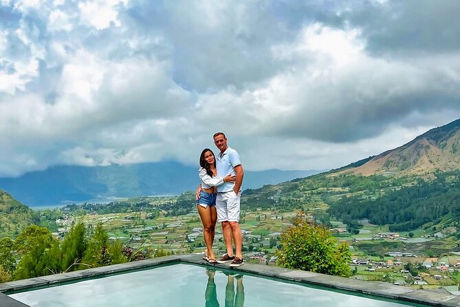 Best Ubud Tour with Instagrammable Jungle Swing all inclusive - Sacred Monkey Forest Sanctuary: fun, but follow the rules