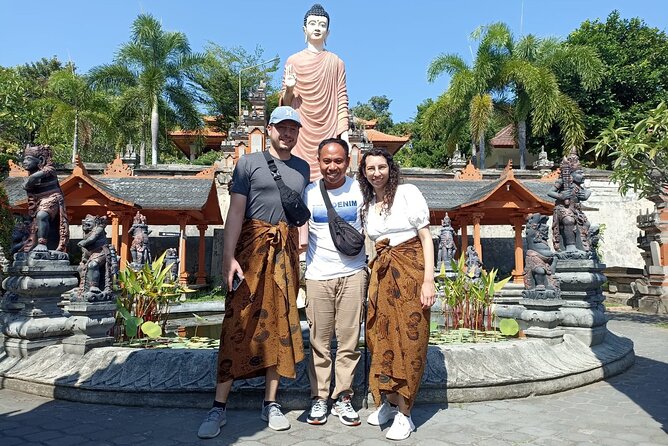 Brahmavihara Arama Banjar Hot Spring Ulundanu Bratan Private Tour - Banjar Natural Hot Springs: Swim Time with Lockers and Change Space