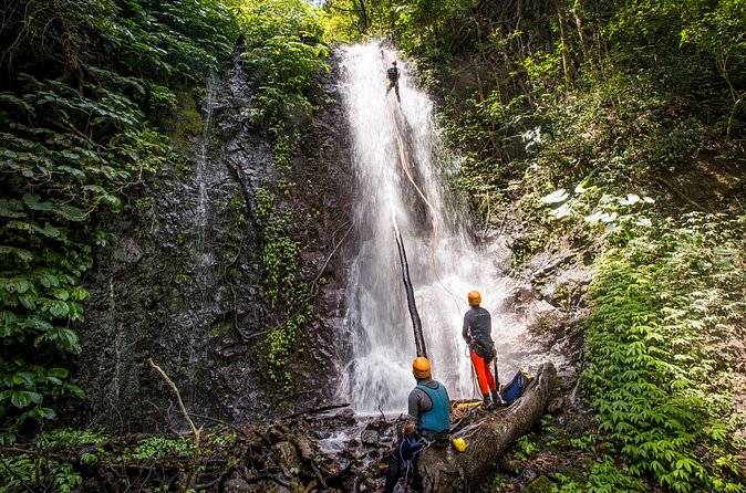 Canyoning Bali, Tamata Canyon (Adventure, discovery, nature) - Meals, breaks, and the post-canyon reset