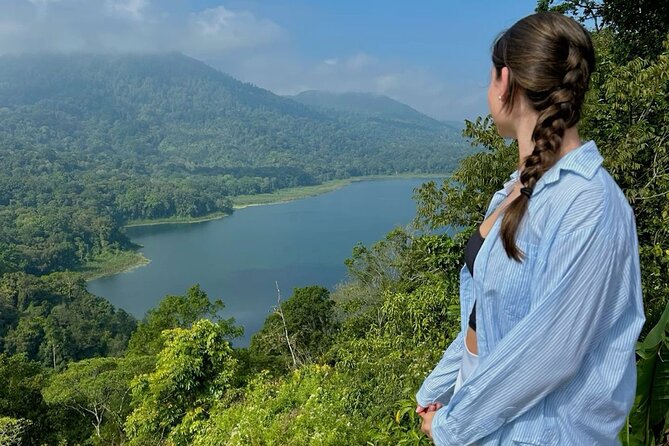 Celukan Bawang private North Bali Nature Tour - Wanagiri Twin Lake view and Tamblingan Temple: cool air and long views