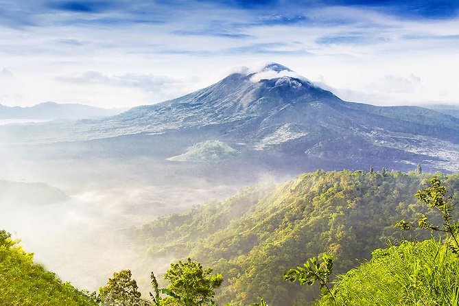 Central Bali Tour: Ubud Village, Kintamani Volcano, and Waterfall - Tegenungan Waterfall: a satisfying final stop after the long day