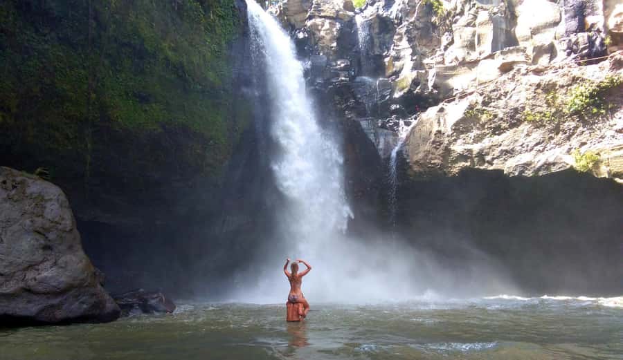Central Bali: Ubud Village, Rice Terrace, and Kintamani Tour - Tegenungan Waterfall and River Club: Morning Air, Photo Light, and a Reset