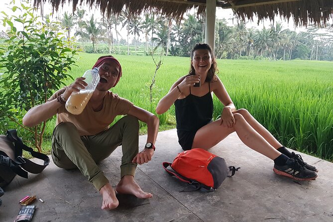 coconut wine and coffee safary tour - Private guide energy: getting context, not just samples