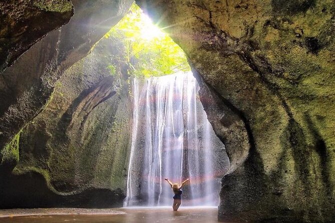 Discover the best waterfalls in Ubud and rice terraces tour - Tegalalang Rice Terrace: seeing real farming work at eye level