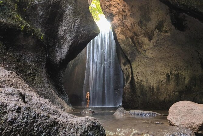 Discover the best waterfalls in Ubud and rice terraces tour - Small tradeoffs to plan for (stairs, timing, and lunch)
