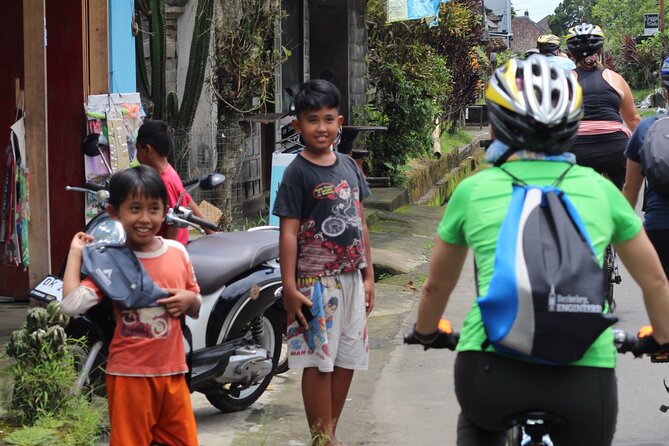 Downhill Cycling Ubud with Volcano, Rice Terrace and Educational - Downhill ride logic: why this tour feels easy (even for non-cyclists)