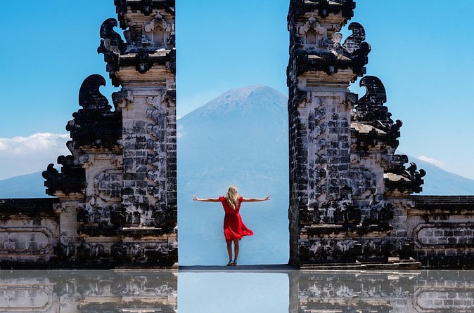 East Bali Lempuyang Temple Tirta Gangga and Waterfall Tour - Temesi Waterfall: the break that turns a tour into a day out