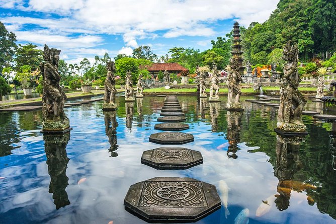 East Bali Tour: Lempuyang Temple - Gate of Heaven, Tirta Gangga, Virgin Beach - Who should book this East Bali highlight tour