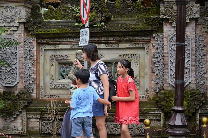 Famous Ubud villlage and Dance Tour with Rice Terrace And Waterfall Visit - Celuk Village: Quick Stop for Ubud’s Painting Culture