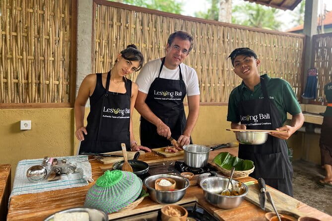 From Ubud: Authentic Cooking Class Visit Traditional Market - Pickup, private transport, and the small-group advantage