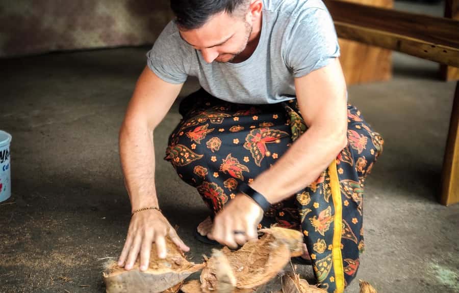 From Ubud: Traditional Bali Coconut Oil Class - The Family Compound Tour: House, Garden, and Backyard Animals