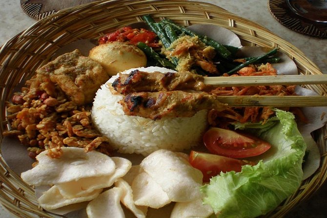 From Ubud : Ubud Balinese cooking class with Market tour - Morning vs afternoon: market, rice paddies, and canang offerings