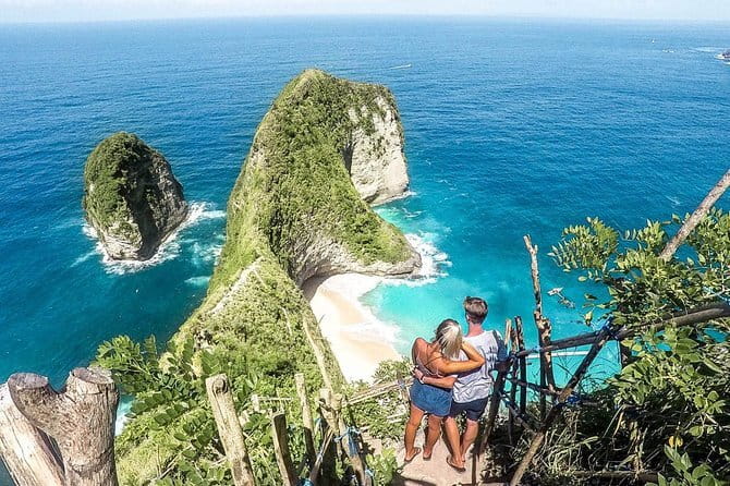 Full-Day Nusa Penida Island Private Tour with Local Guide - Kelingking Cliff: the pinkie-stone viewpoint loop and why timing helps