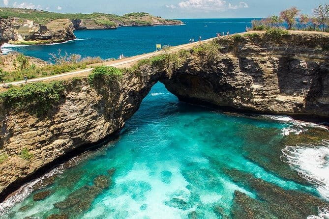Full-Day Nusa Penida Island Private Tour with Local Guide - How the day flows: pace, breaks, and what to expect at each stop