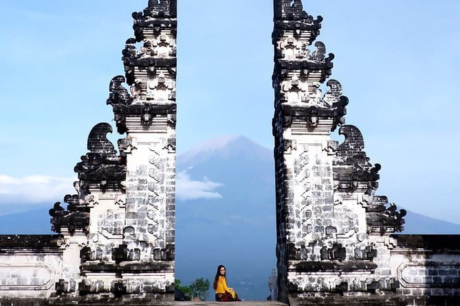 Full day Ubud and Tanah Lot tour - Celuk Village for silver craft: a calmer, hands-on culture break