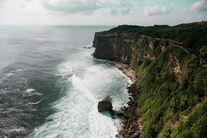 Half-Day Tour: Uluwatu Temple and Kecak Fire Dance Show - Uluwatu Temple at Sunset: Why the Timing Is the Whole Point