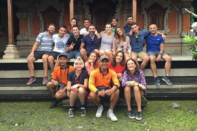 HALO BIKE Downhill Bali Countryside Cycling Tour - From Pickup to Tegalalang Rice Terraces (Stop 1)