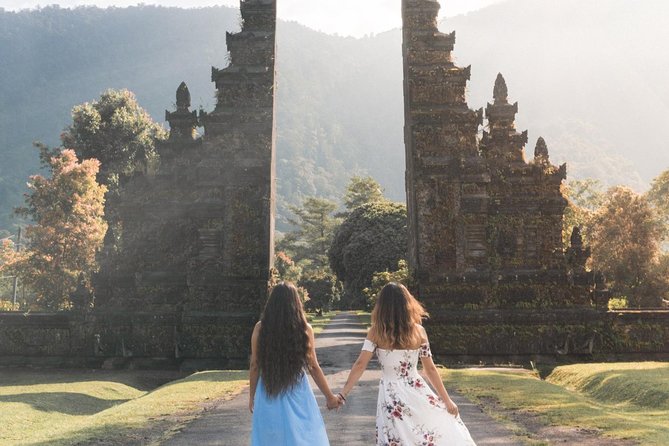 Instagram Tour in Bali: The Most Beautiful Spots - Lunch break: local food in a simple local restaurant