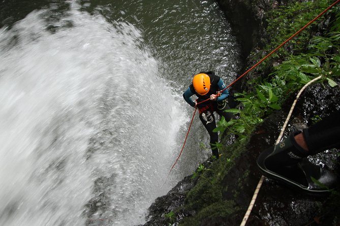 Intermediate canyoning trip in Bali " Samba canyon " - Approaching the start point: why the hike matters