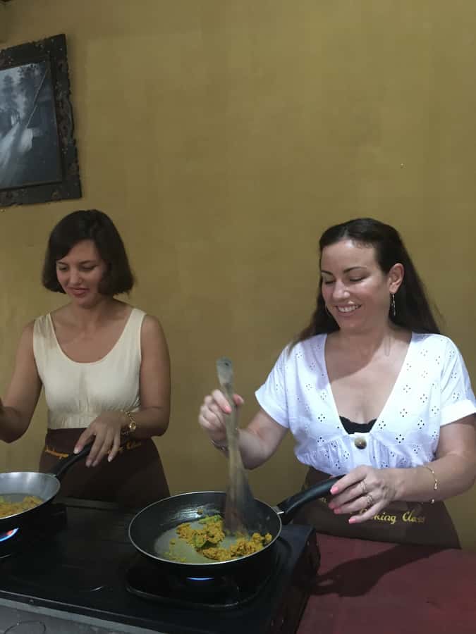 Jambangan bali cooking class with morning market tour - Entering a Balinese House: Family Life, Not a Performance