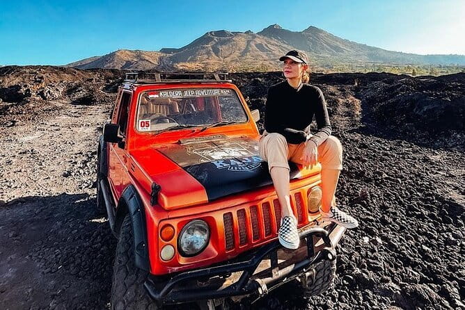 JEEP Batur Sunrise Experience - Black lava and black sand: the photo stops you came for