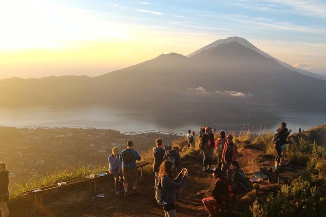 Magical Sunrise Trekking at Mount Batur - Meeting in Ubud: the 1:30–2:30 AM Pickup and Dark-Start Reality