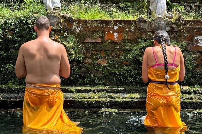 Melukat Ceremony and Temple Tour at Gunung Kawi Sebatu Temple - A quiet Ubud temple moment, centered on purification