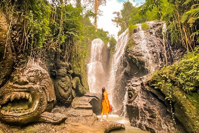 Melukat - The Purification Ceremony at Tirta Empul Temple - Kanto Lampo and Tibumana: your late-day waterfall pair