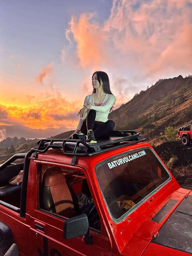 Mount Batur Jeep Sunrise & black lava with breakfast - A 4WD Sunrise and Lava Drive in One Tight Morning