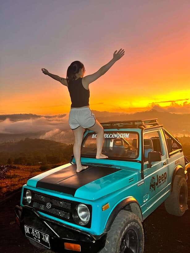 Mount Batur Jeep Sunrise & black lava with breakfast - Breakfast at the Viewpoint: Fuel for the Jeep and Photos