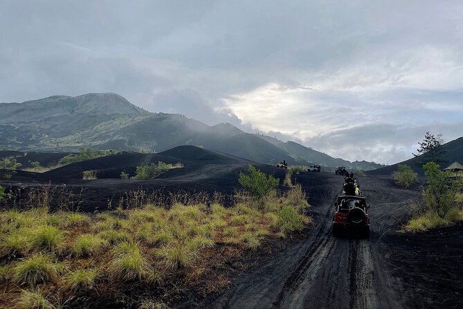 Mount Batur Jeep Sunrise & Overnight Glamping Experience - Sunrise Mt. Batur with a private guide: the schedule you follow (and why it works)