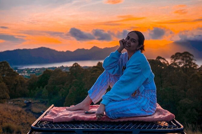 Mount Batur Jeep Sunrise Tour - Watching the Sunrise From the Jeep Viewpoint