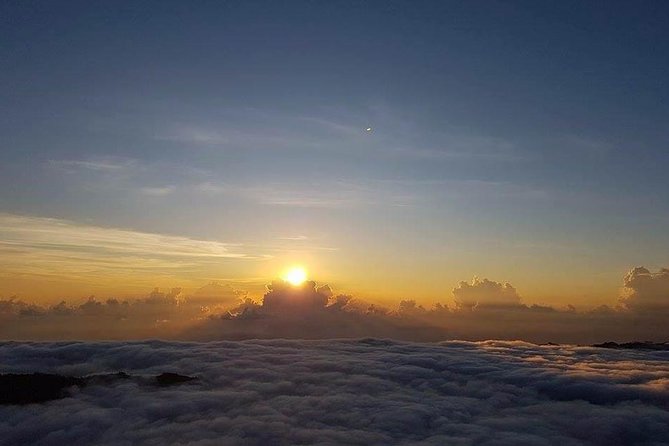 Mount Batur Sunrise Hike and Hidden Waterfall - Kanto Lampo vs Tibumana: Picking the Right Waterfall Swim