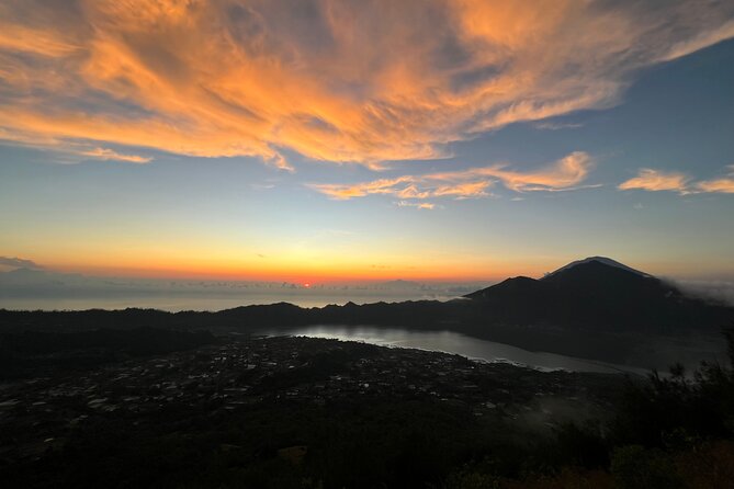 Mount Batur Sunrise Hike And Natural Hot Spring - Pickup zones and timing: how the 2:00am start really works