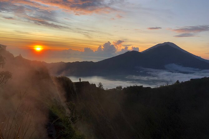 Mount Batur Sunrise Hike And Natural Hot Spring - Summit breakfast at sunrise: what you’ll eat and why it feels special
