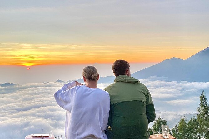 Mount Batur Sunrise Hike, Breakfast & Hot Spring - Getting picked up in Ubud and heading to the trail