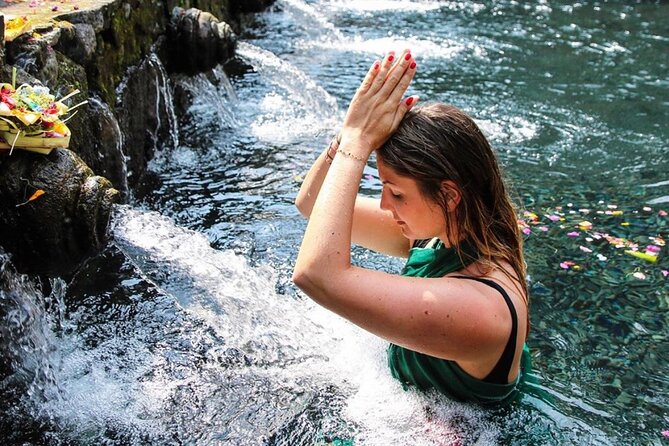 Mount Batur Sunrise Trekking Private Guide - Tampak Siring and Tirta Empul: sacred water with cultural meaning