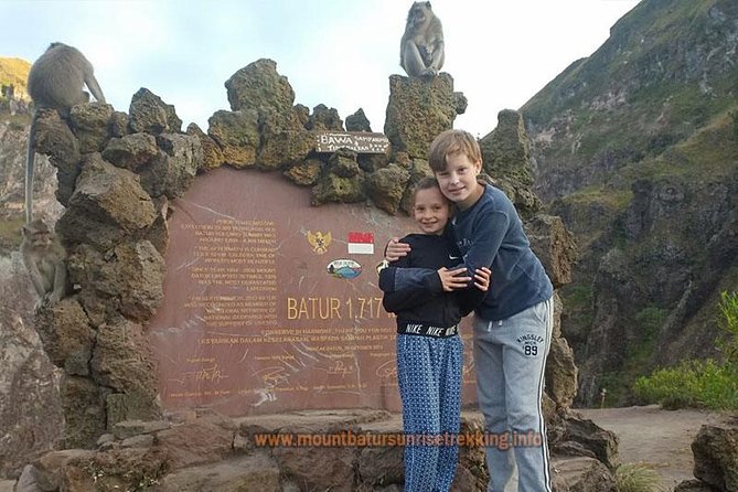 Mount Batur Sunrise Trekking (Private Tour and Breakfast at Restaurant) - The Gear List: Flashlights, Ponchos, and What You Still Need