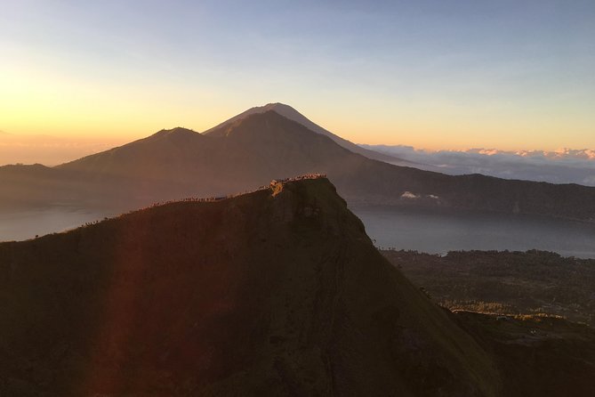 Mount Batur Sunrise Trekking With Local Guide - Sunrise Views: What You’ll See and Why the Photos Matter