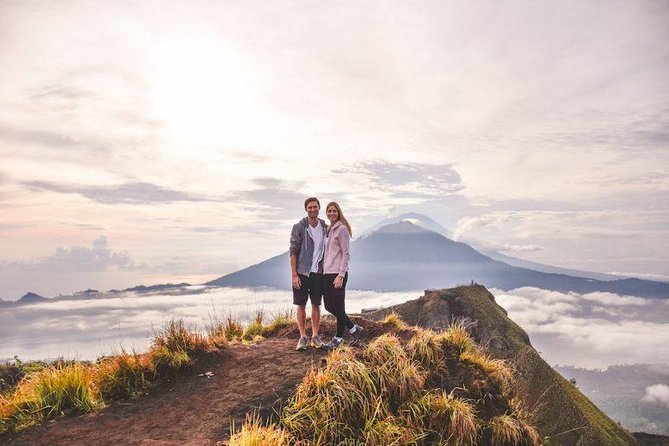 Mount Batur Sunrise Trekking - Sunrise on Mount Batur: Seeing the Sun Rise Behind Mountains