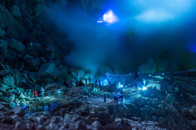 Mount Ijen Volcanic Crater Overnight Trip from Bali - The north Bali warm-up day: temples, lakes, waterfalls, rice terraces