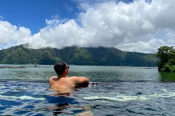 Mt Batur Sunrise Jeep & Natural Hot Spring Tour - Getting the best from the drivers: a small group feel