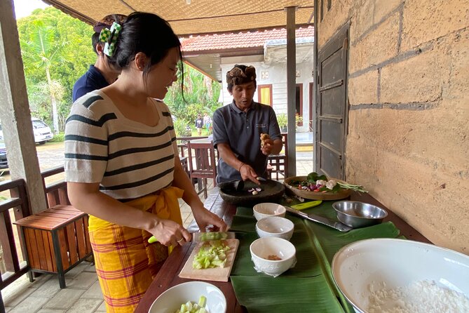 Munduk:authentic local Home cooking class - Munduk Cooking in Real Homes, Not a Demo Kitchen