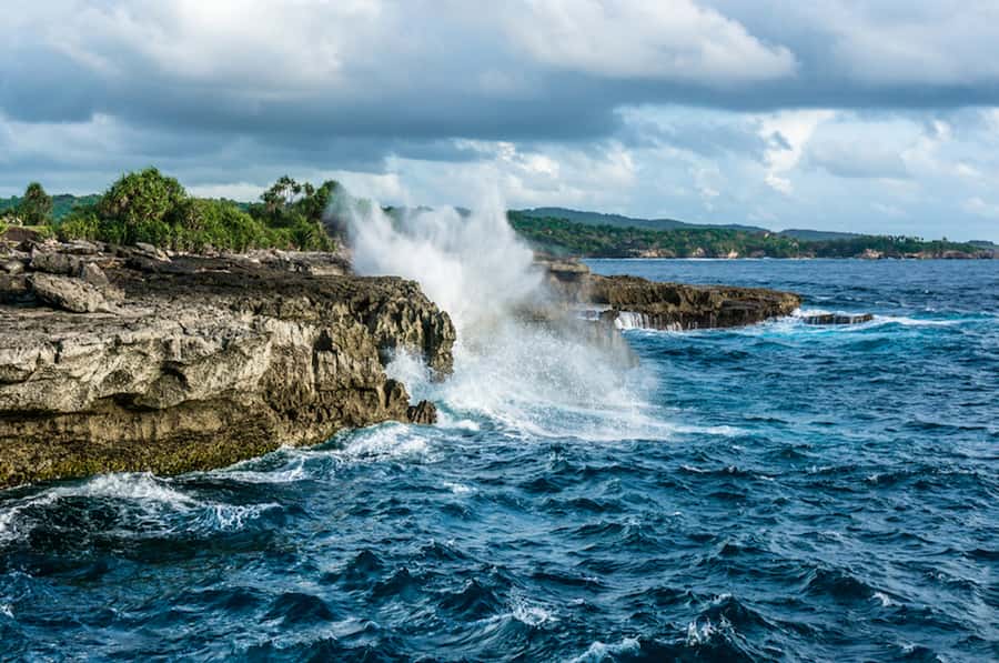 Nusa Lembongan Island: Snorkeling & Mangrove Forest Day Tour - From your hotel to the island highlights: what the day rhythm feels like