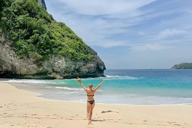 Nusa Penida Day Tour Kelingking Broken and Angels Bay - Kelingking Beach T-Rex viewpoint: how to get the shot