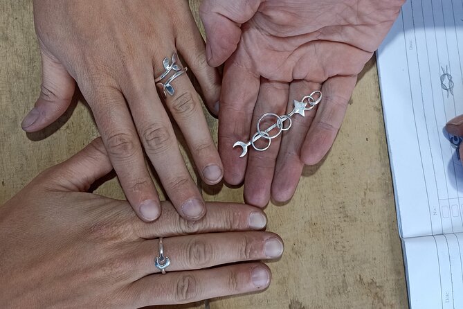 Ondox Silver Class and jewelry UBUD - Who teaches you: family-run, patient, and hands-on