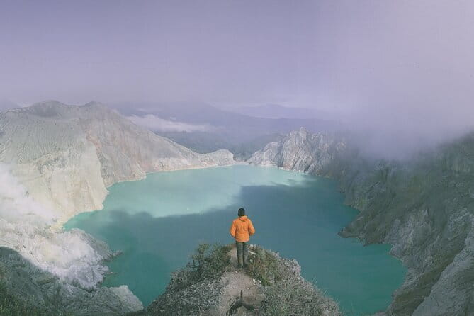 Overnight Mount Ijen Blue Fire Trekking Tour From Bali - The Ijen hike: what the 90–120 minute climb really means